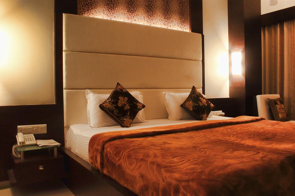 Hotel Apex Surat Camera foto