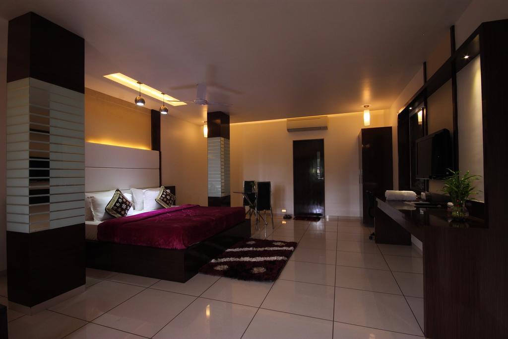 Hotel Apex Surat Camera foto